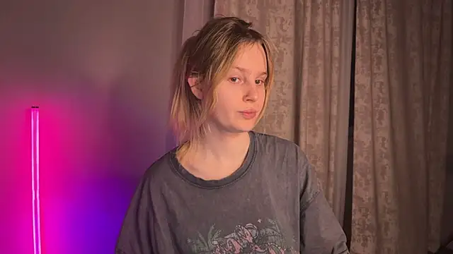 Chanel Gill online show from January 13, 8:04 pm