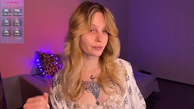 Chanel Gill online show from January 18, 6:43 pm