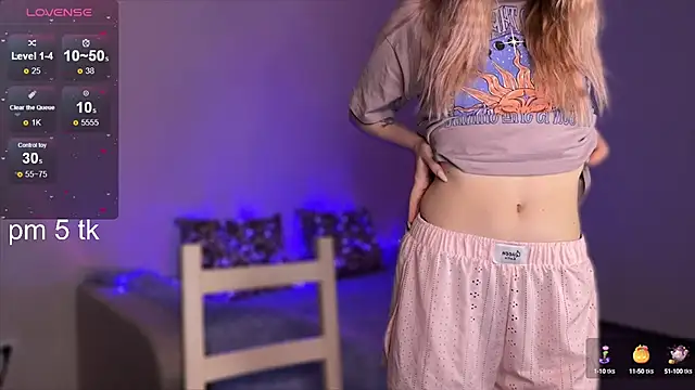 Chanel Gill online show from February 8, 3:21 pm