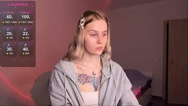 Chanel Gill online show from March 22, 4:56 am