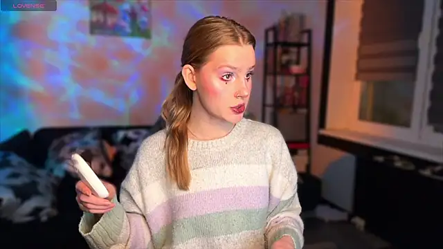 Chanel Gill online show from November 27, 7:49 pm