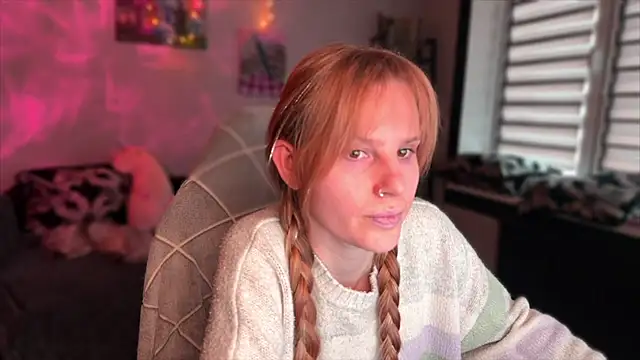 Chanel Gill online show from January 11, 11:59 am