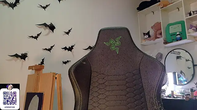 damnliciousss online show from March 6, 10:28 pm