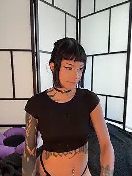 damnliciousss online show from May 26, 1:18 pm