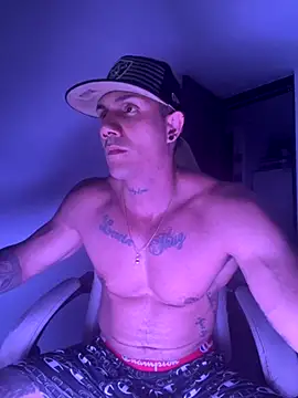 Snapshot of xxxtreme_master7 chatting on November 14, 4:22 am xxxtreme master7 online show from November 14, 4:22 am