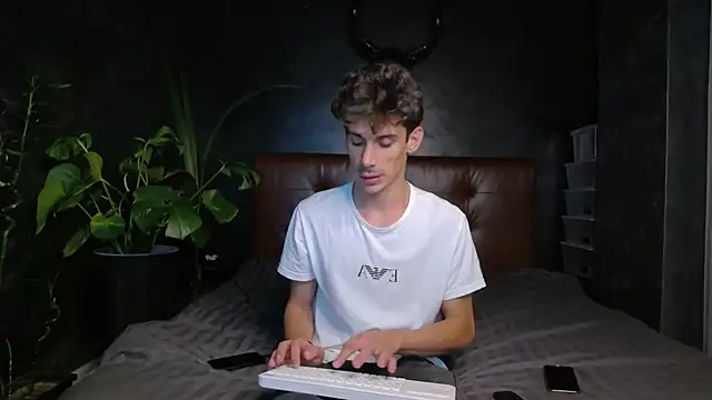 DanielCrush1 online show from September 28, 9:20 pm