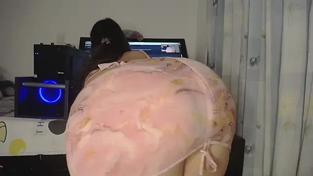 eolicasex online show from May 5, 11:46 pm