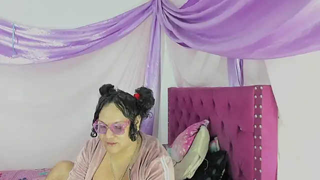 sirenadirtysexxx online show from September 19, 7:36 pm