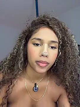 stormyy  online show from February 5, 1:10 am