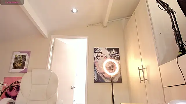 catalinasaiz online show from December 27, 2:43 pm