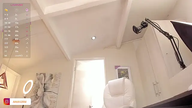 Snapshot of catalinasaiz chatting on September 20, 3:13 pm catalinasaiz online show from September 20, 3:13 pm