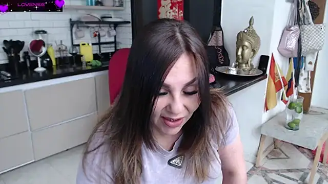 Myrnasexxx online show from June 27, 4:01 pm
