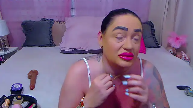 BustyVicky online show from October 2, 9:00 pm