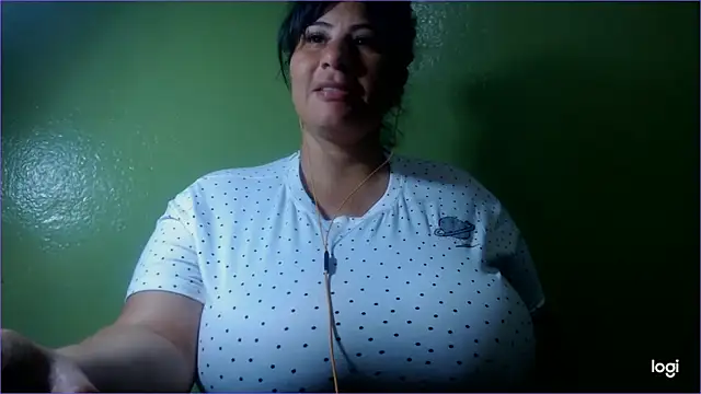 Snapshot of Kosem4 chatting on December 28, 12:26 am Kosem4 online show from December 28, 12:26 am