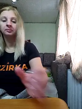 BustyBlond online show from October 17, 5:54 am