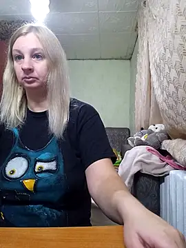 BustyBlond online show from November 12, 5:13 pm