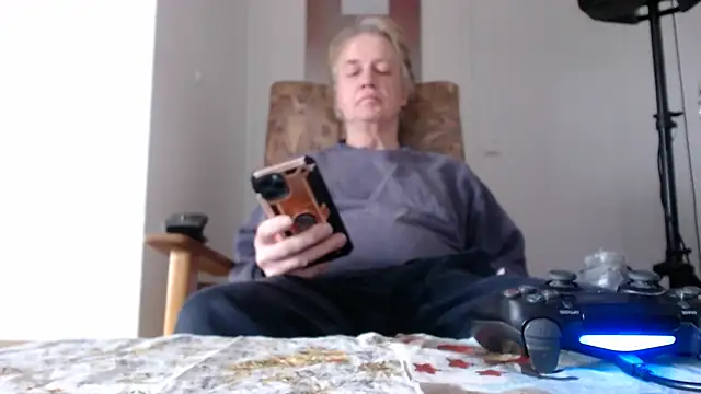 Cordt27 online show from March 11, 3:40 pm