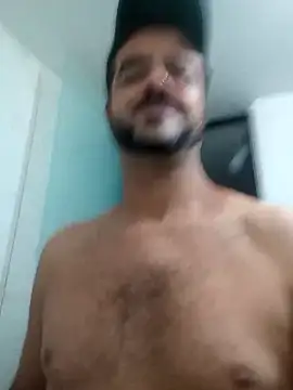 SMOKERBEASTBR online show from February 6, 11:41 pm