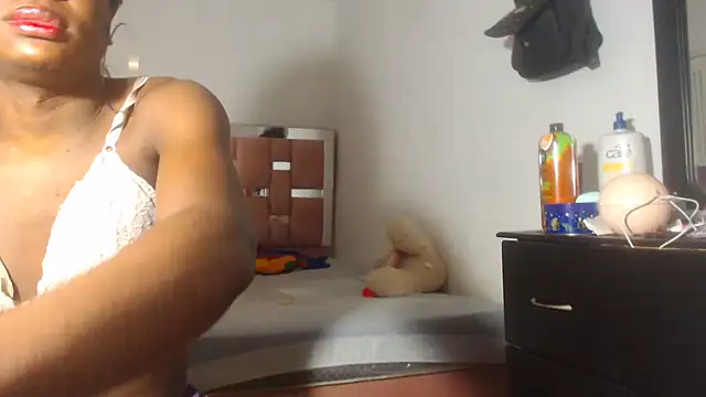 Kristal Cox1 online show from October 11, 11:53 am