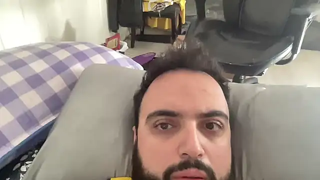 Snapshot of Jonnybigccookk69 chatting on October 22, 7:02 pm Jonnybigccookk69 online show from October 22, 7:02 pm