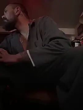 htk1975 online show from February 5, 8:46 pm