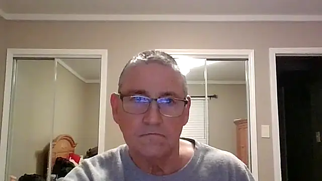 Snapshot of takeitall101 chatting on February 14, 1:24 am takeitall101 online show from February 14, 1:24 am