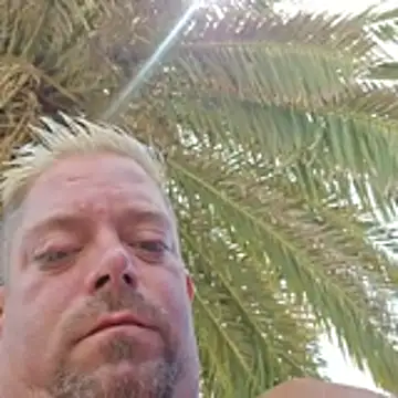 Snapshot of Trucker_Hunter chatting on May 23, 1:26 pm Trucker Hunter online show from May 23, 1:26 pm