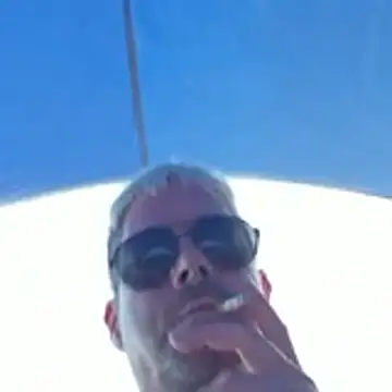 Snapshot of Trucker_Hunter chatting on June 1, 7:04 pm Trucker Hunter online show from June 1, 7:04 pm