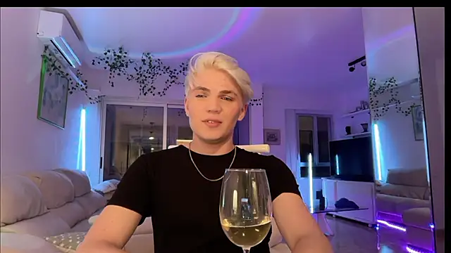 Justin Horn online show from March 29, 11:27 pm