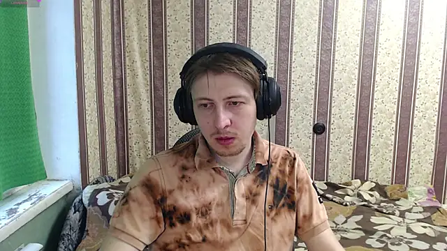 darienlarge online show from November 26, 10:27 am