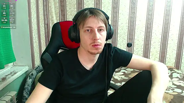 darienlarge online show from November 30, 4:11 pm