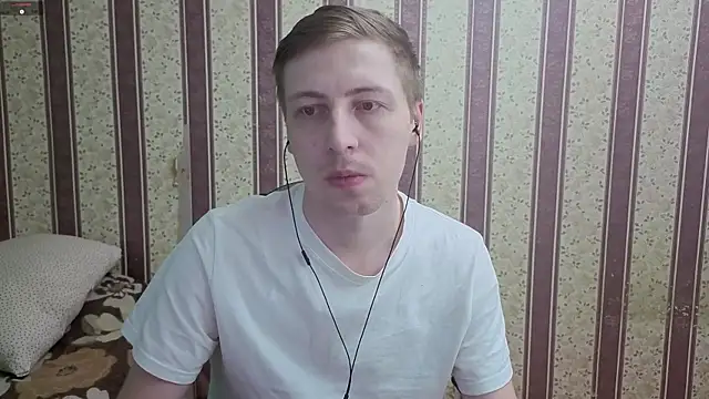 darienlarge online show from July 25, 1:52 pm