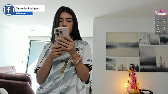 Alexandra ra online show from July 2, 9:10 pm