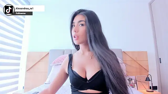 Alexandra ra online show from July 11, 4:32 pm