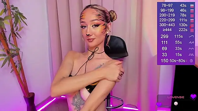 Bella-White online show from October 13, 1:11 pm