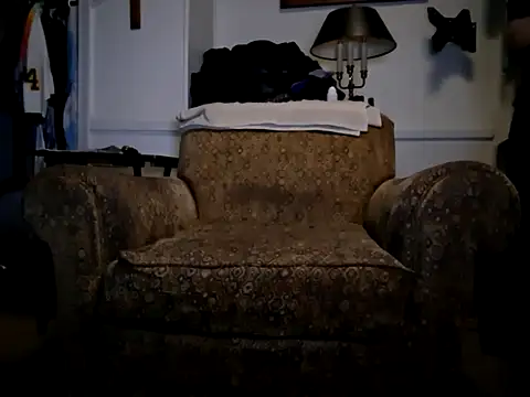 curiouscock38 online show from December 4, 11:08 am