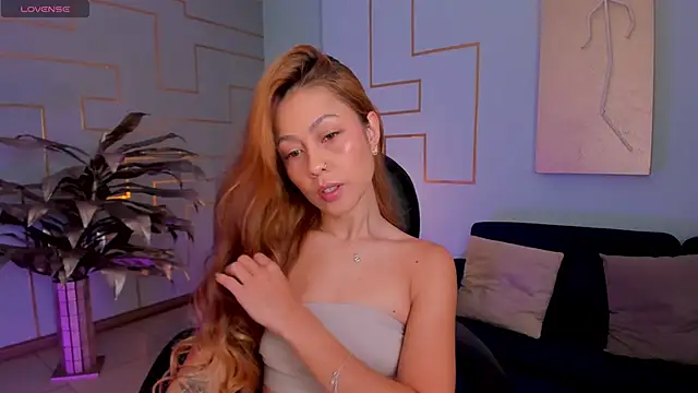ErikaBenz  online show from December 22, 12:16 pm