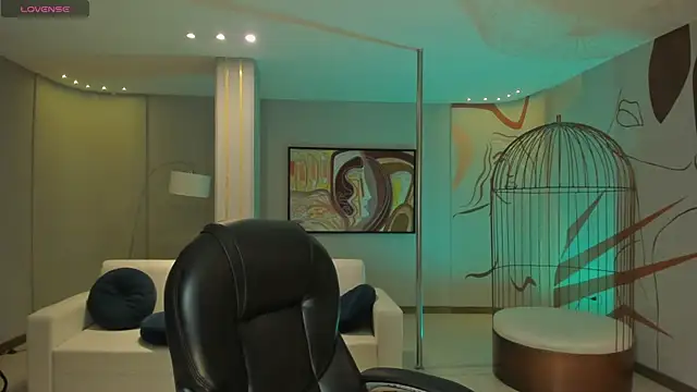 ErikaBenz  online show from October 27, 12:20 pm