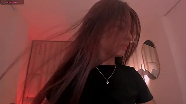 ErikaBenz  online show from June 19, 12:20 pm