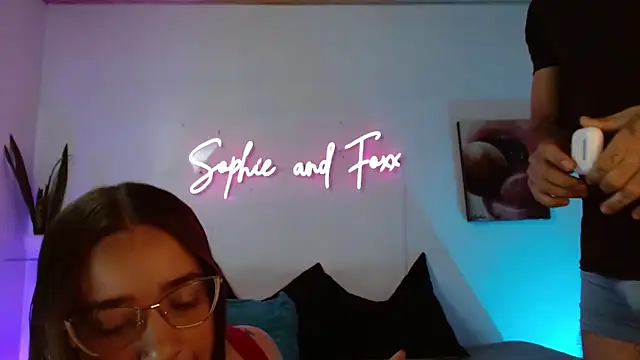 SophieFoxx17 online show from May 12, 12:13 pm