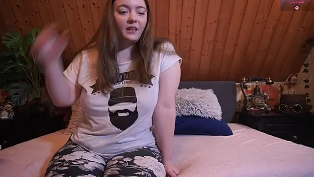 TessaWinter online show from October 31, 3:35 pm