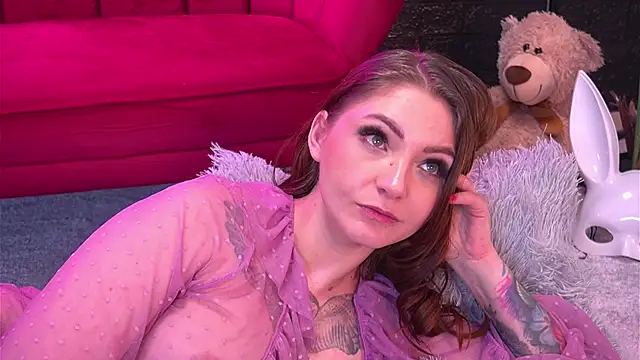 ScarlettQuate online show from December 17, 12:01 am