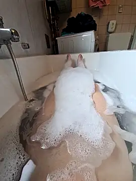 Snapshot of toeloverlive chatting on September 23, 11:35 am toeloverlive online show from September 23, 11:35 am