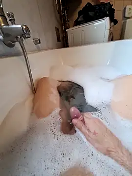 Snapshot of toeloverlive chatting on October 7, 7:38 am toeloverlive online show from October 7, 7:38 am