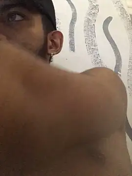 Snapshot of Alessandro__Rossi chatting on December 23, 2:50 pm Alessandro  Rossi online show from December 23, 2:50 pm