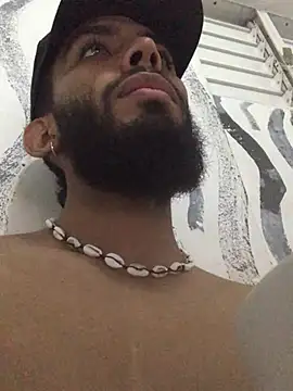 Snapshot of Alessandro__Rossi chatting on December 24, 6:11 am Alessandro  Rossi online show from December 24, 6:11 am