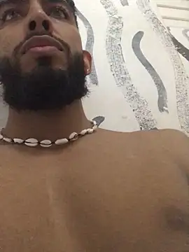 Snapshot of Alessandro__Rossi chatting on February 4, 5:12 pm Alessandro  Rossi online show from February 4, 5:12 pm