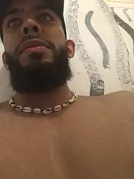 Snapshot of Alessandro__Rossi chatting on February 18, 5:31 pm Alessandro  Rossi online show from February 18, 5:31 pm