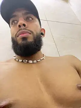 Snapshot of Alessandro__Rossi chatting on March 16, 4:41 am Alessandro  Rossi online show from March 16, 4:41 am