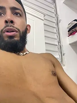 Snapshot of Alessandro__Rossi chatting on November 3, 8:32 pm Alessandro  Rossi online show from November 3, 8:32 pm